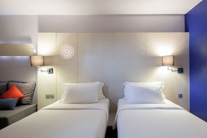 Room 25 of 125