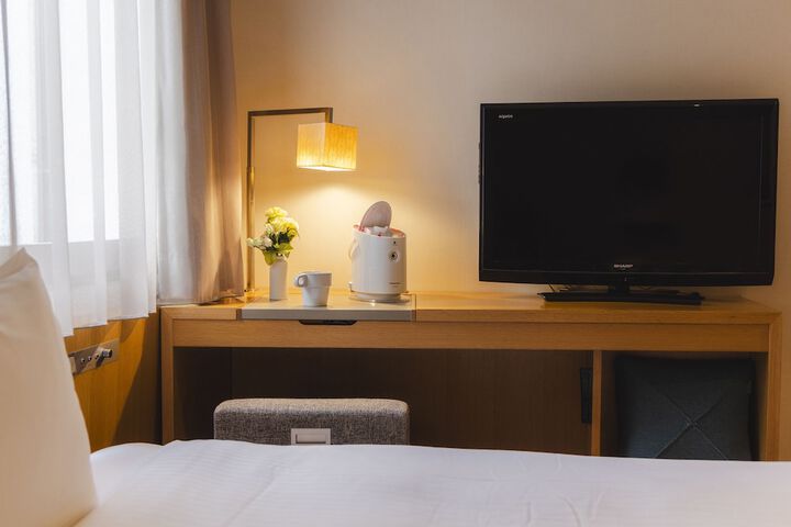 Room 14 of 73