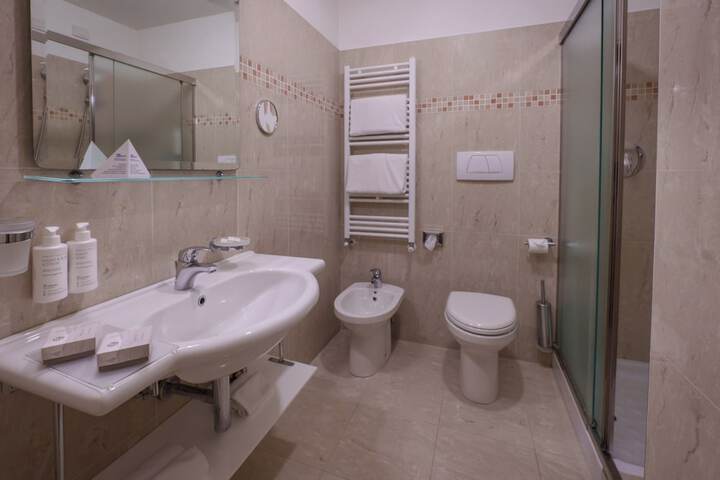 Clean Restrooms