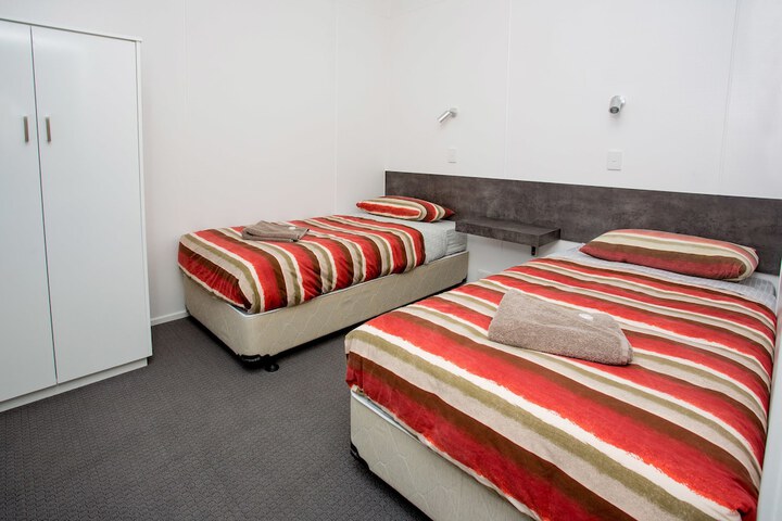 Room 10 of 73