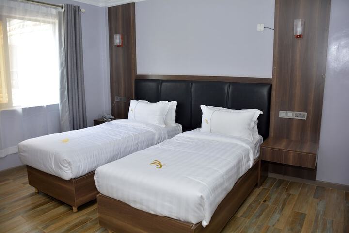 Room 7 of 50