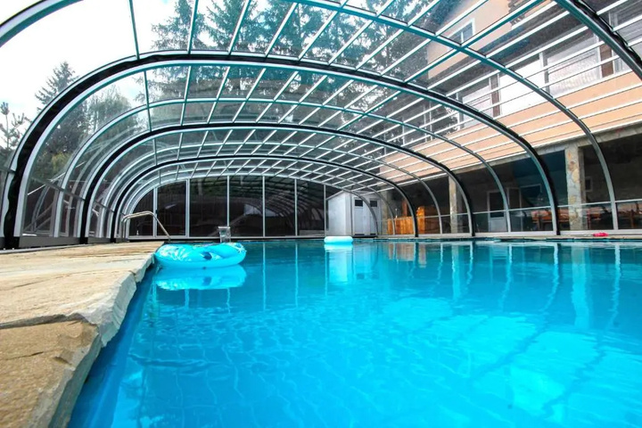 Pool 3 of 9
