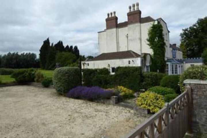 Exterior of Cribbs Lodge
