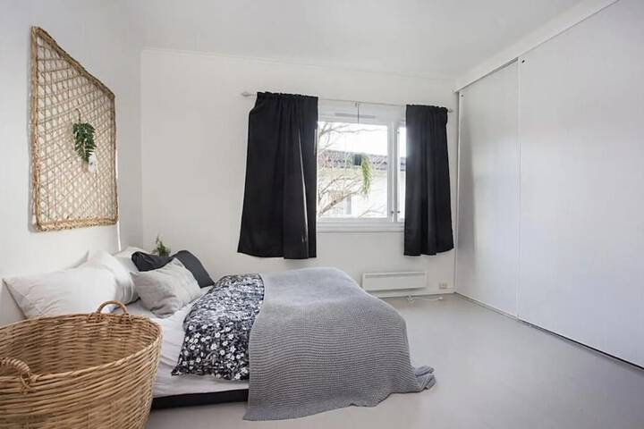 Room 2 of 15