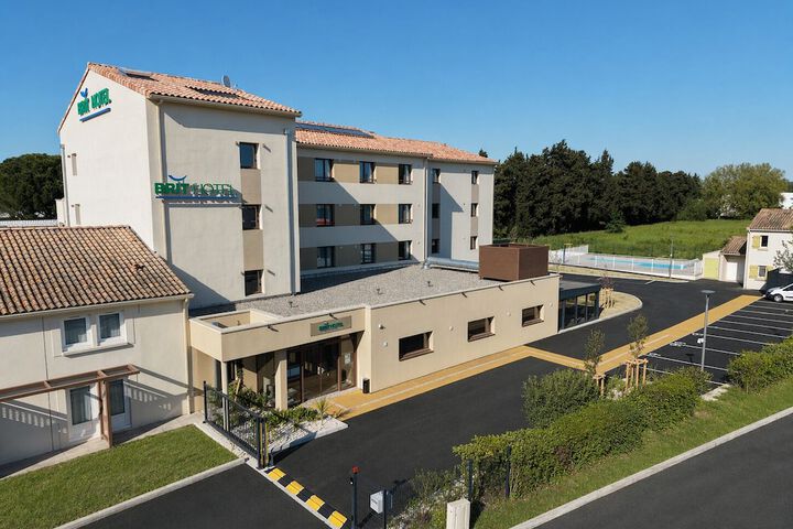 Hotel 96 of 98
