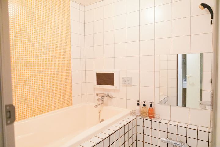 Room 205 of 257