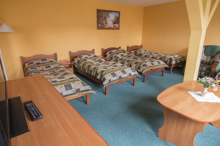 Room 16 of 101
