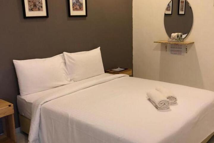 1108 Hotel Sungkai