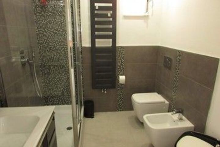 Room 3 of 17