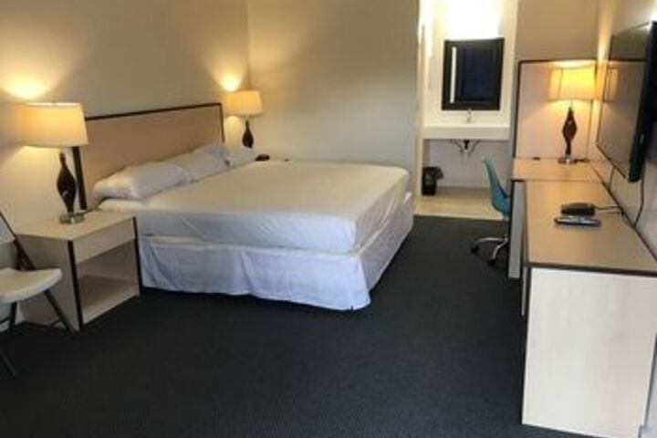 Room 15 of 26