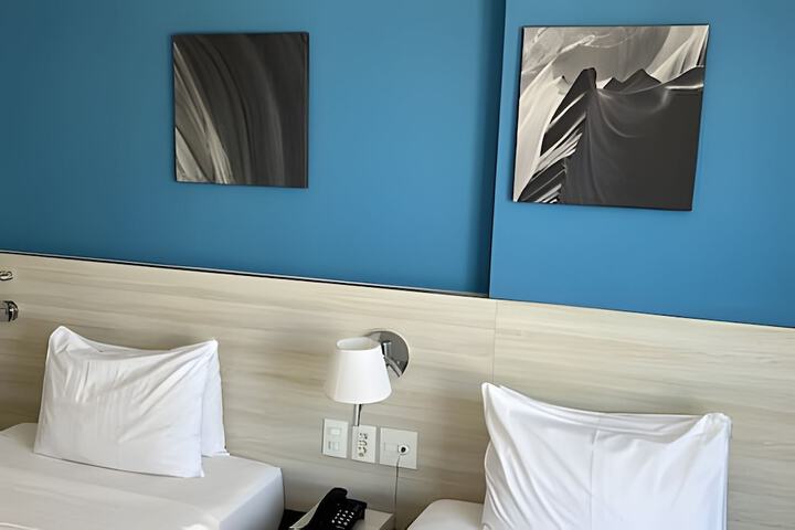 Room 62 of 137