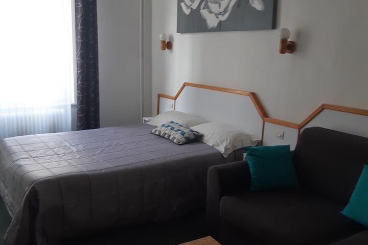 Room 17 of 31