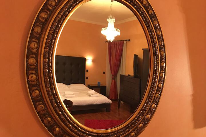 Room 21 of 71