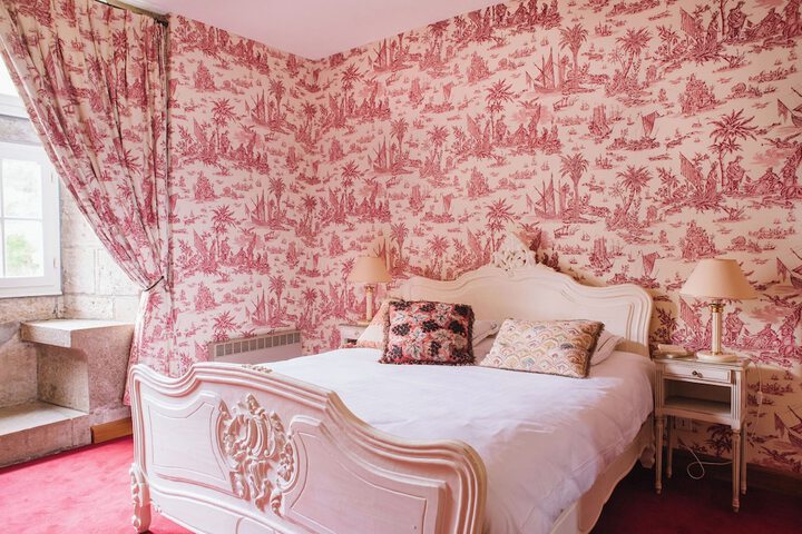 Room 3 of 49