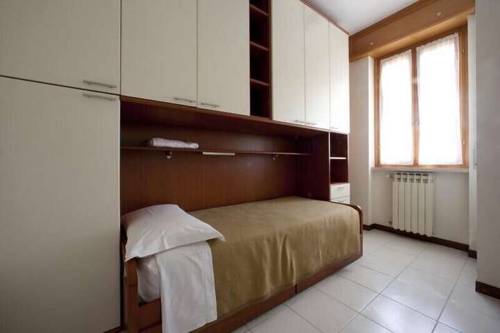 Room 6 of 41