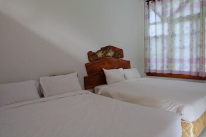 Room 17 of 19