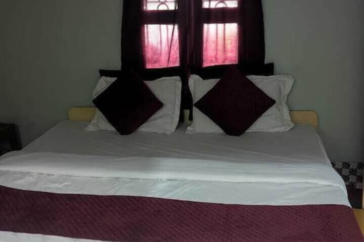 Room 5 of 21