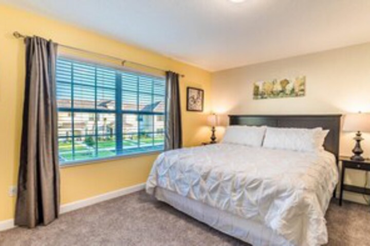 Room 15 of 19
