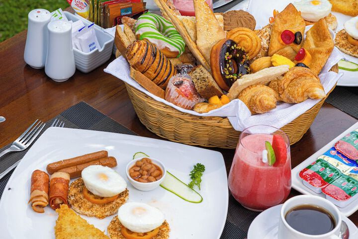 Breakfast/Coffee Service 6 of 7