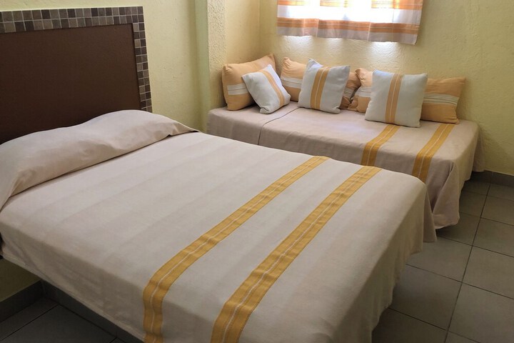 Room 4 of 19