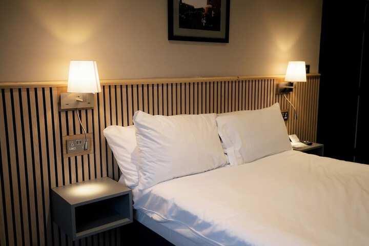 Room 8 of 46