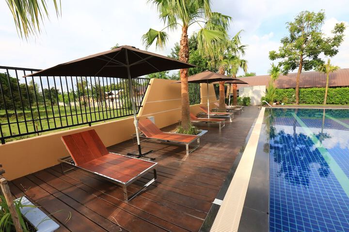 Sundeck 45 of 53