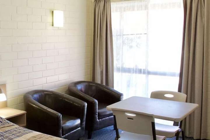 Room 8 of 25