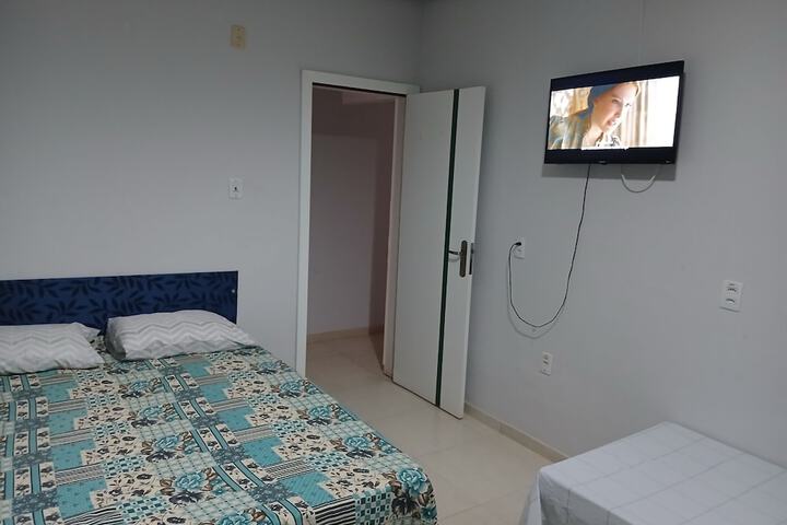 Room 8 of 12