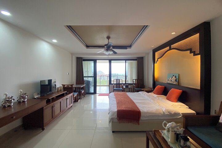 Room 45 of 178