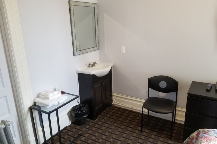 Standard Double Bed Shared Bathroom (2 of 17)