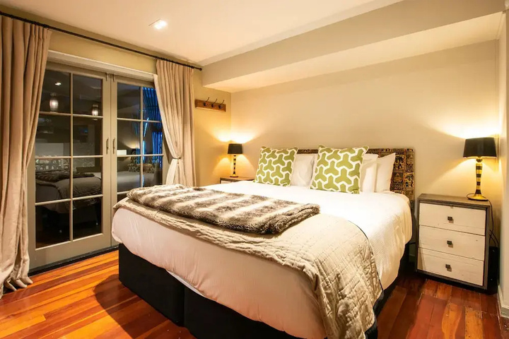 Room 3 of 15