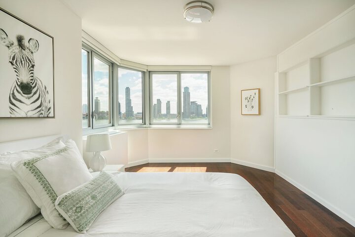 Room 21 of 108