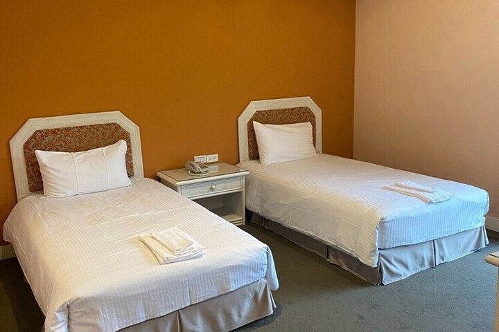Room 4 of 45
