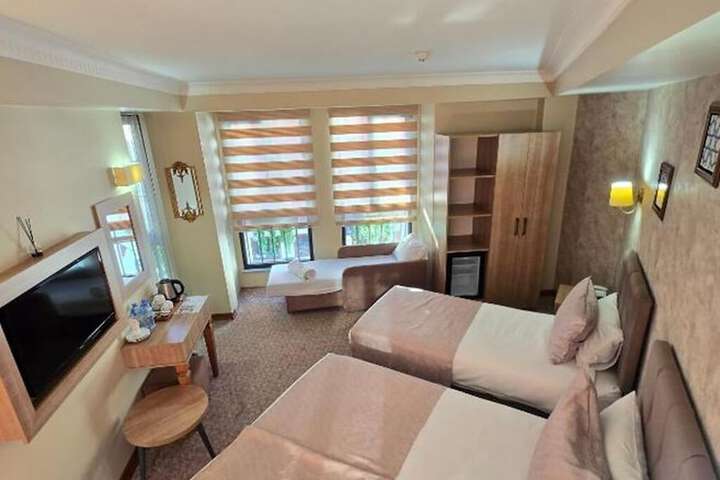 Room 73 of 113