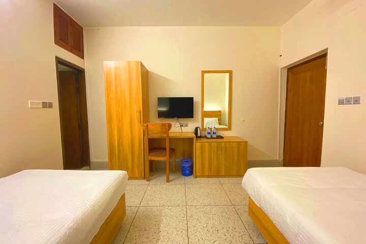 Room 3 of 15