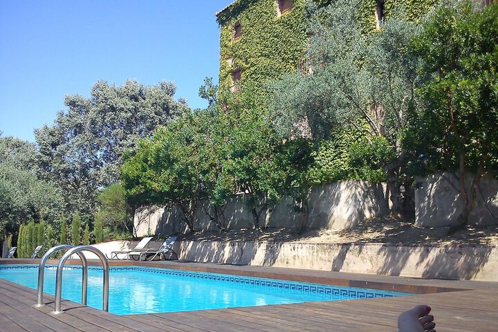 Pool 15 of 45