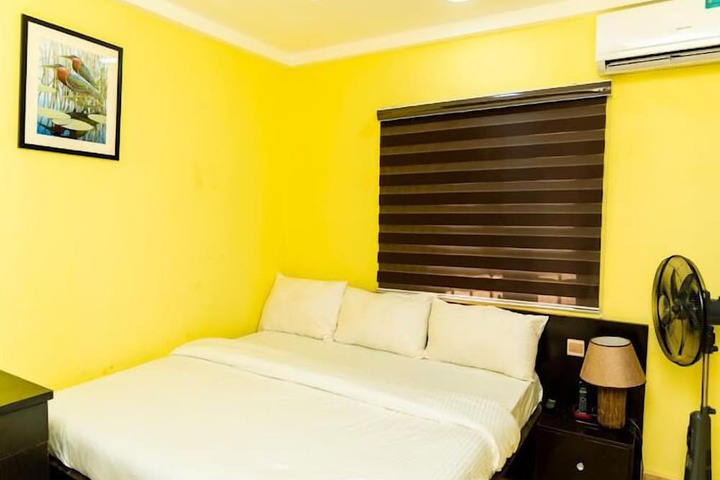 Room 10 of 67