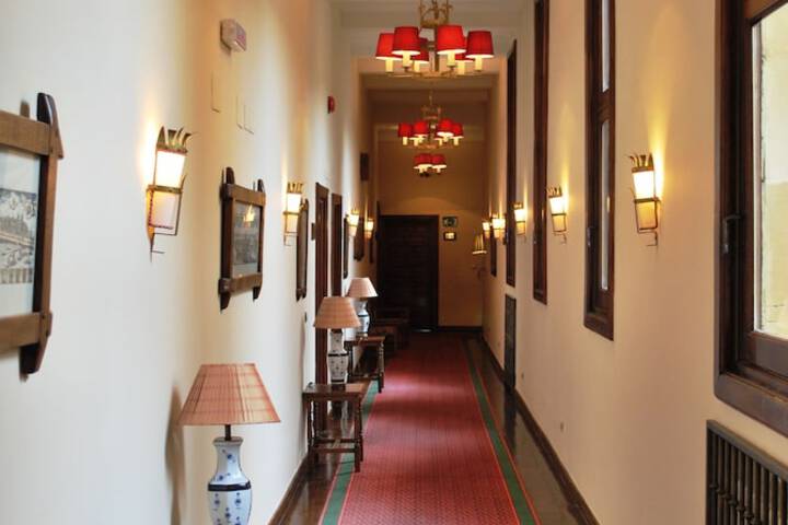 Ballroom/Hall 56 of 69