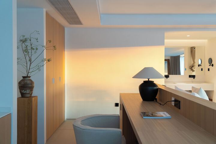 Room 71 of 331