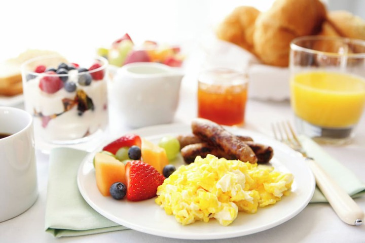 Breakfast buffet