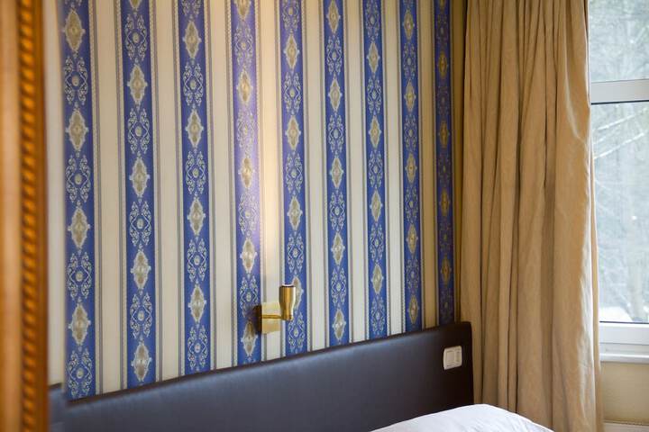 Room 6 of 31