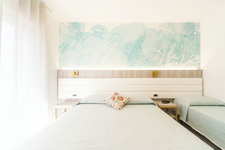 Room 9 of 64