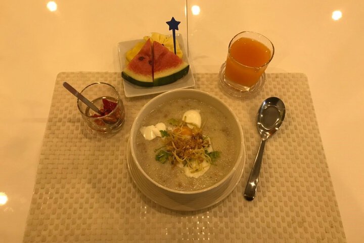 Dining 73 of 105