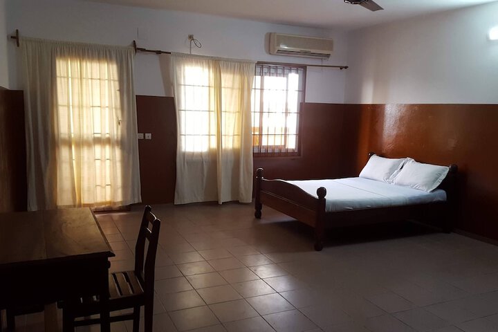 Room 14 of 25