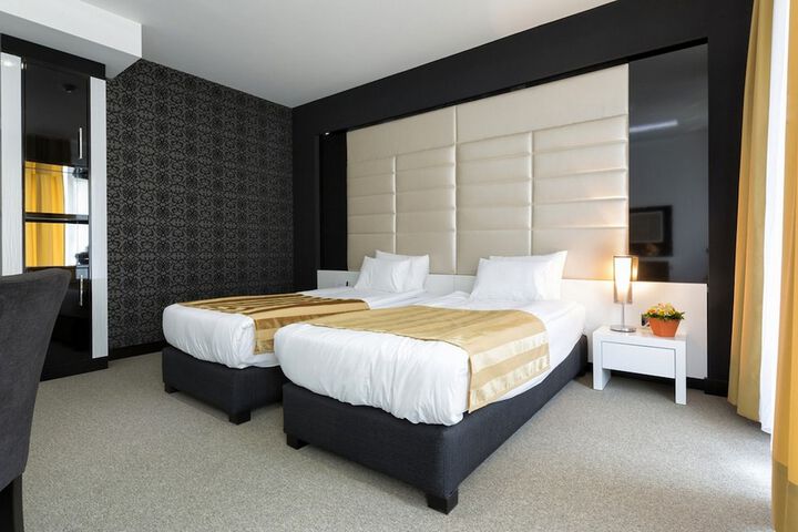 Room 95 of 267