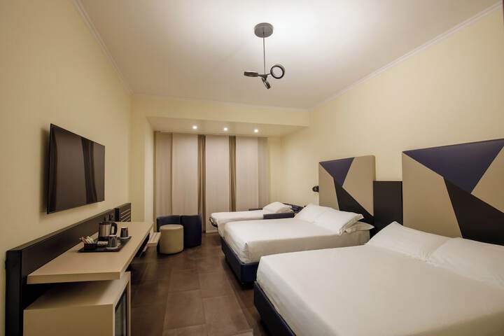 Room 36 of 188