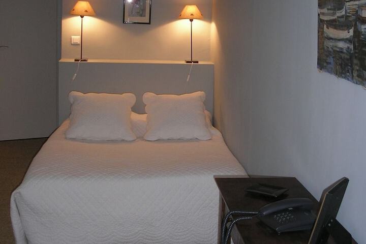Room 13 of 61