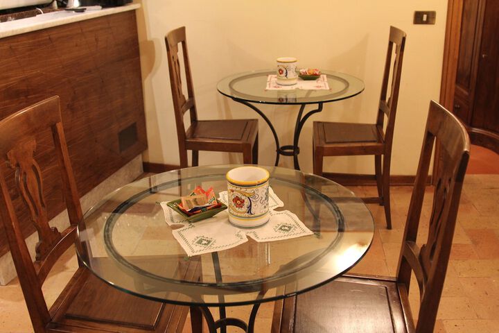 Dining 59 of 100