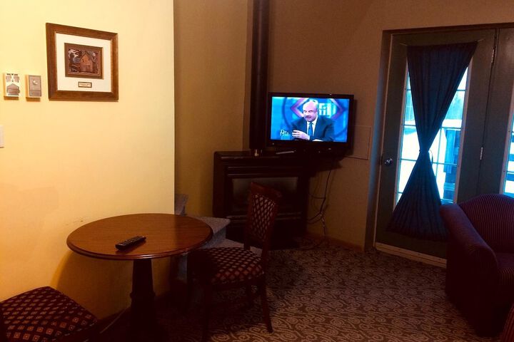 Room 26 of 75
