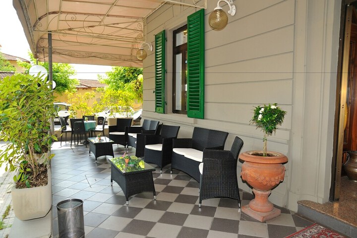 Terrace/Patio 61 of 63